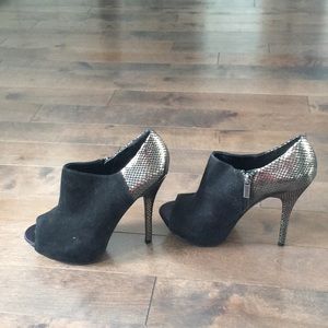 Aldo black suede bootie heels - size 8